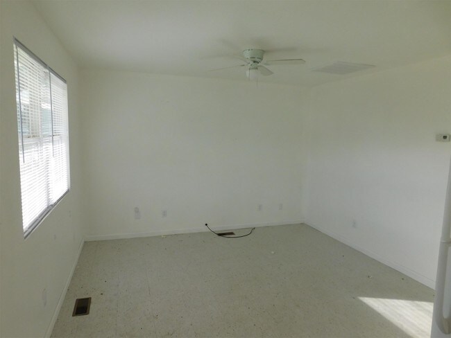 Building Photo - 121 Bailey Mdws