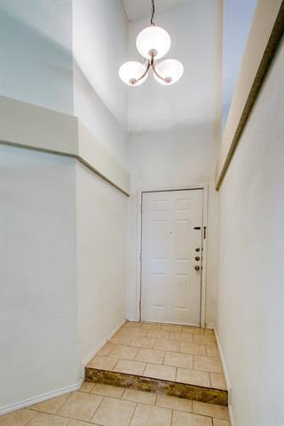 Building Photo - 2104 Regency Dr