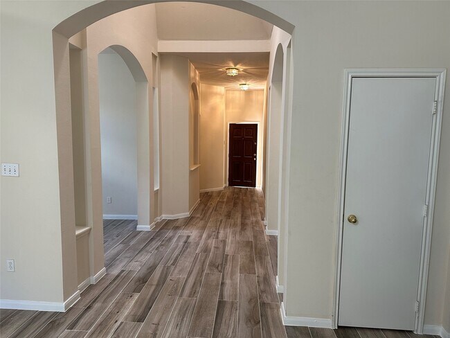 Building Photo - 17234 Rancho Verde Way