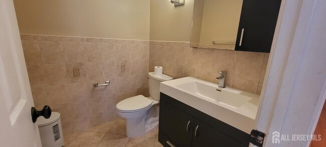 Building Photo - 24 Cotoneaster Ct
