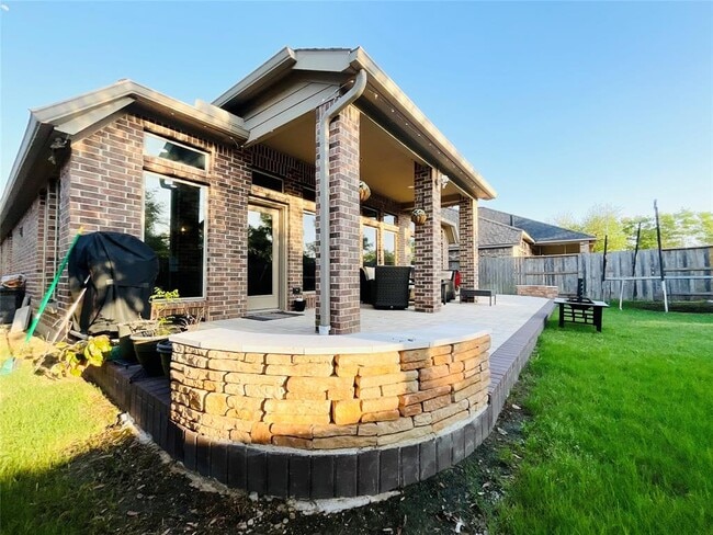 Building Photo - 2507 Elmwood Trl