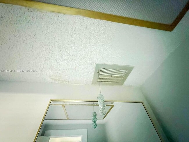 Building Photo - 649 S Tamiami Trl