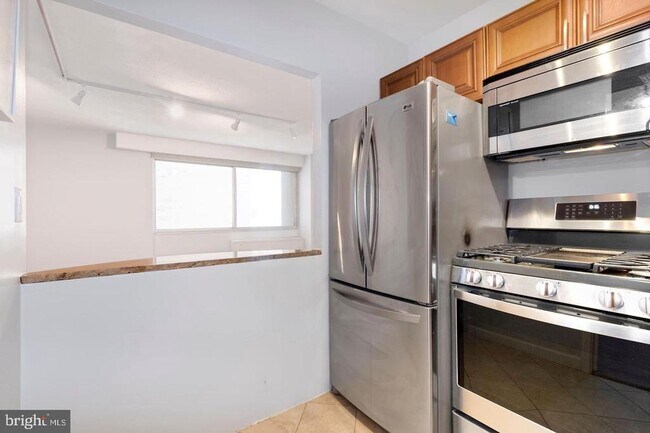 Building Photo - 4515 Willard Ave