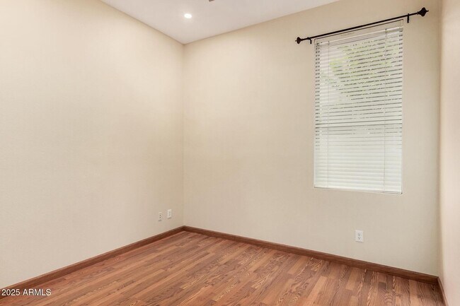 Building Photo - 6516 W Matilda Ln