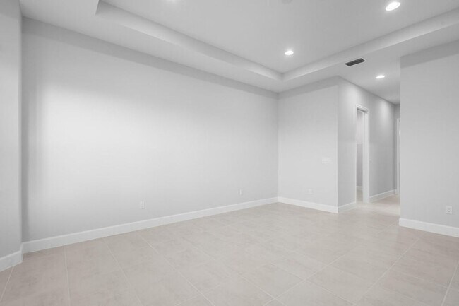 Building Photo - 14192 Lacebark Ln