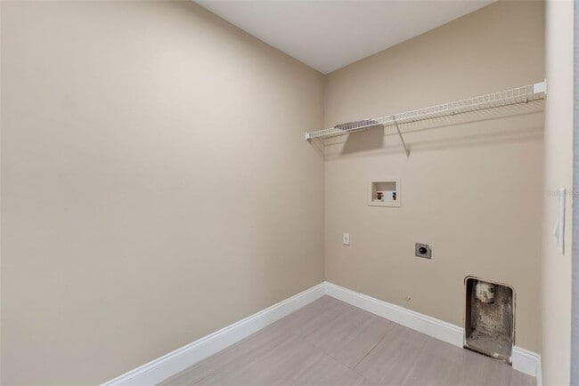 Building Photo - 1851 Great Falls Way