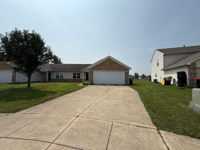 Building Photo - 2 bedroom and 2 bathroom property located in West Lafayette!