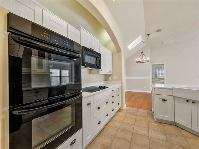 Building Photo - 3722 Prague Mews