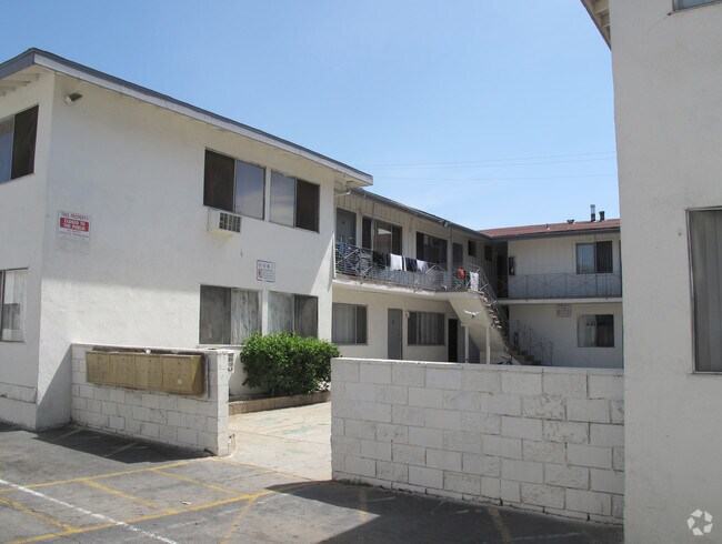 Building Photo - Capital One Apartments