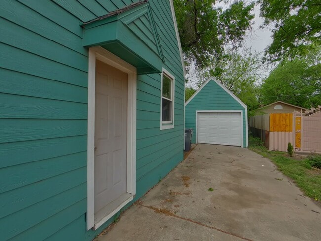 Building Photo - 267 N Minnesota St