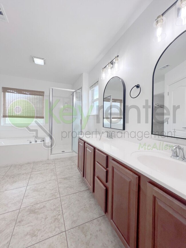Building Photo - Beatutiful 5Bed/3Bath in Mcallen TX Now Av...