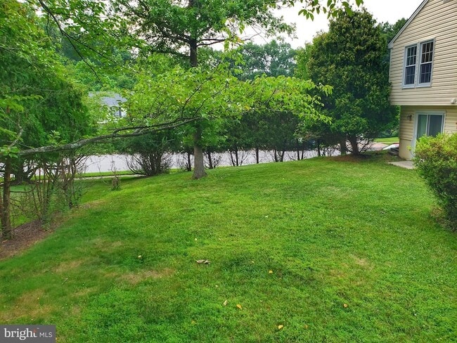 Building Photo - 7109 Upper Mills Cir