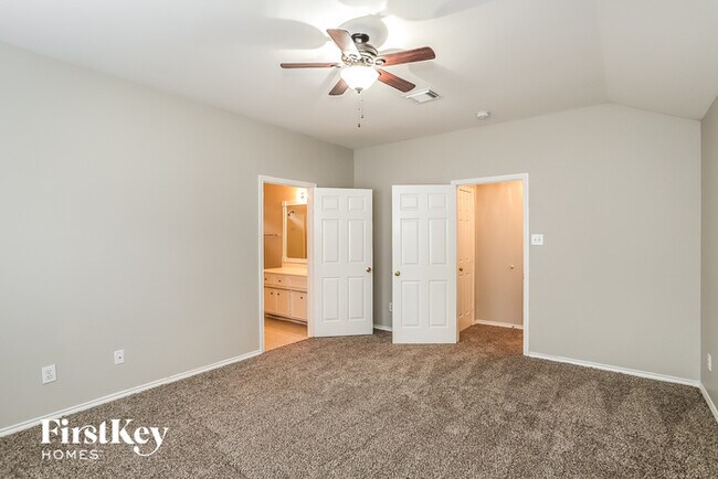 Building Photo - 26849 Mystic Castle Ln