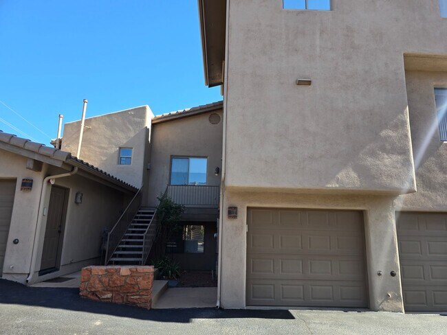 Building Photo - Unfurnished, 1-Year Long-Term Rental