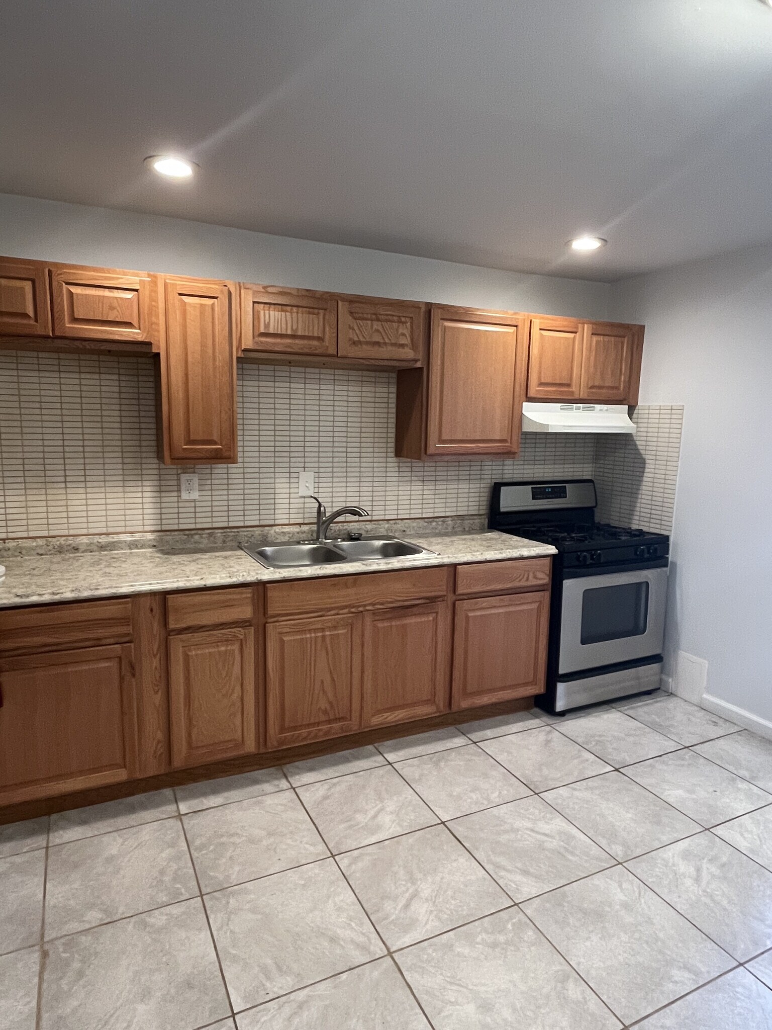 Building Photo - 26102 Stanford St