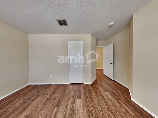 Building Photo - 1408 Eagles Nest Trail