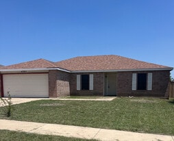 Building Photo - 4305 Hank Dr
