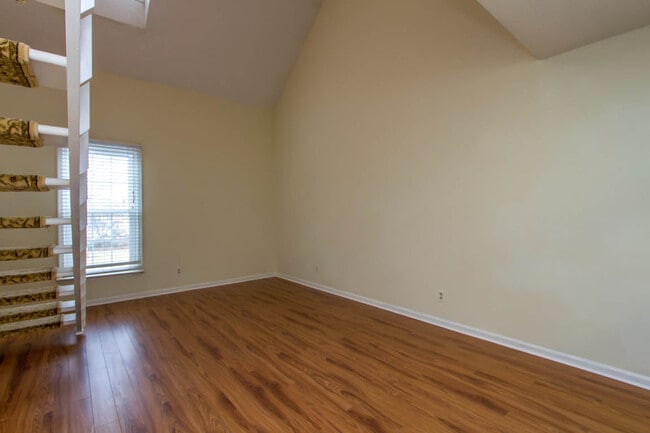 Building Photo - 1210 Stockley Gardens