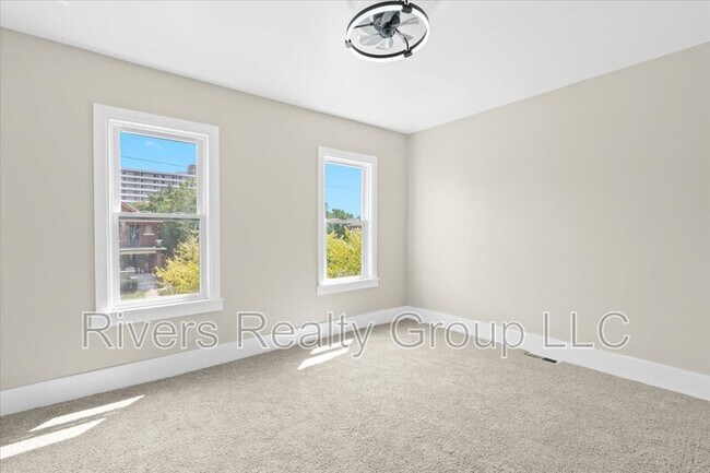 Building Photo - 1174 Seward Ave