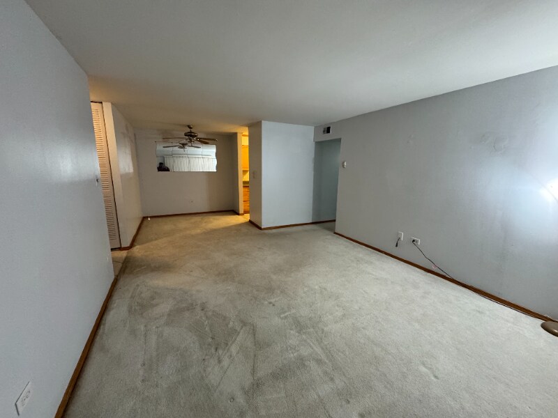 Building Photo - 6139 Knoll Wood Rd