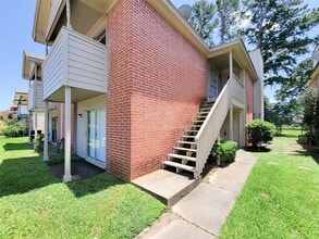Building Photo - 13611 Ravensway Dr