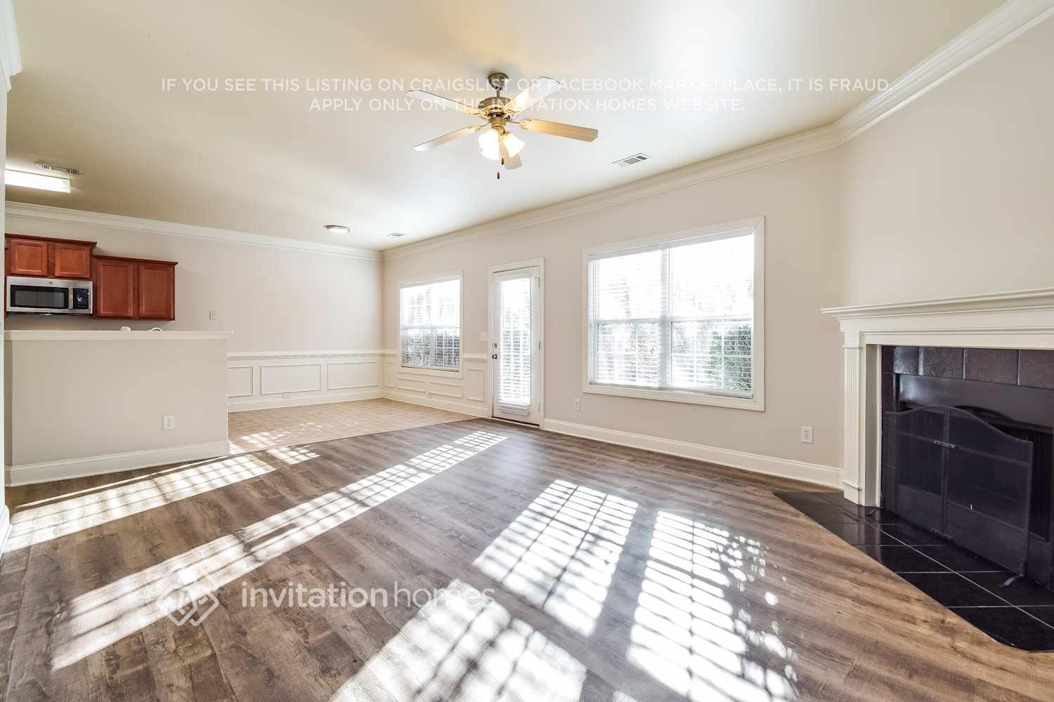 Building Photo - 2096 Barberry Dr