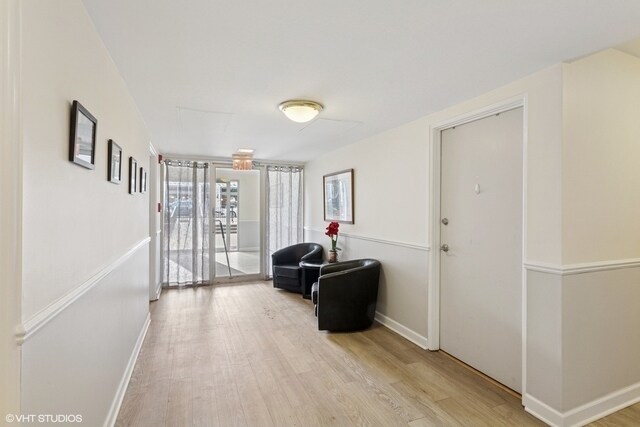 Building Photo - 1136 Greenleaf Ave