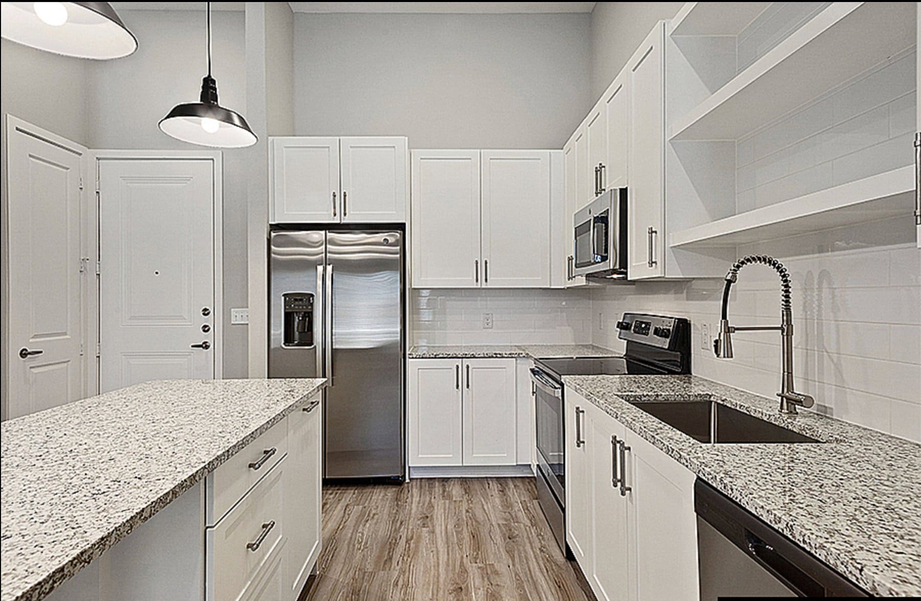 Building Photo - 8200 Glenn Day Dr