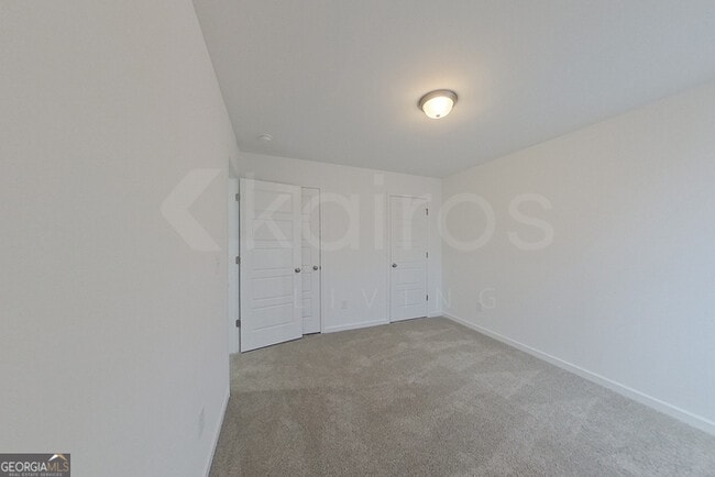 Building Photo - 100 English Oak Ln