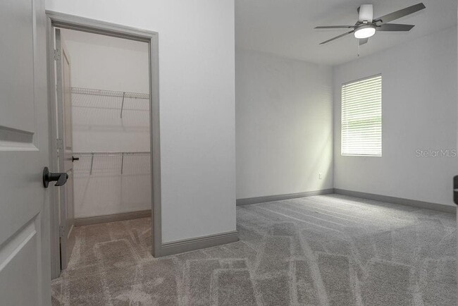 Building Photo - 231 N Julia Ave