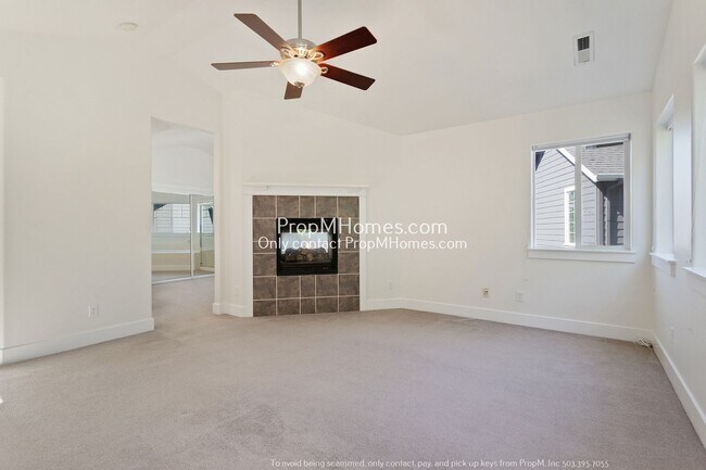 Building Photo - Spacious 5-Bedroom Oasis in the Heart of Five Oaks!