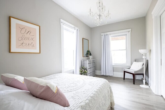 Building Photo - 6011 Ellen Ave