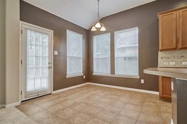 Building Photo - 30835 Imperial Walk Ln