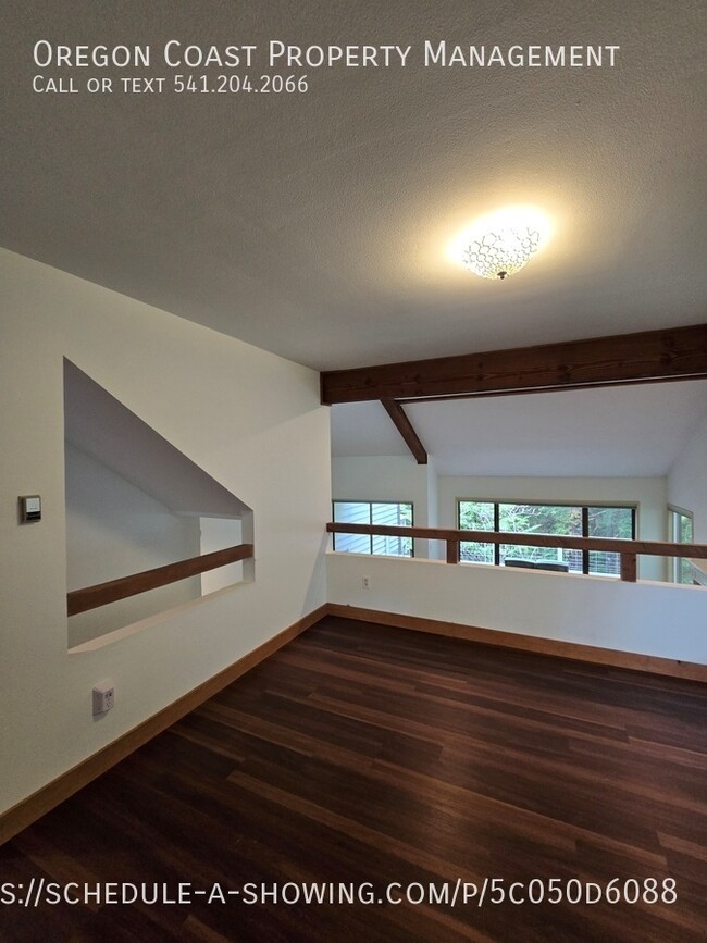 Building Photo - 600 Island Dr
