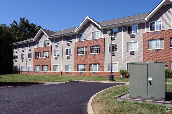 Building Photo - Gables at West Windsor