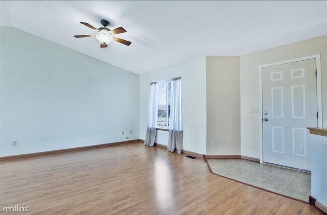 Building Photo - 3 br, 2 bath House - 1817 N Buckthorn Ct