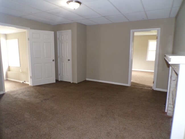 Building Photo - 7417 Belgium Ave