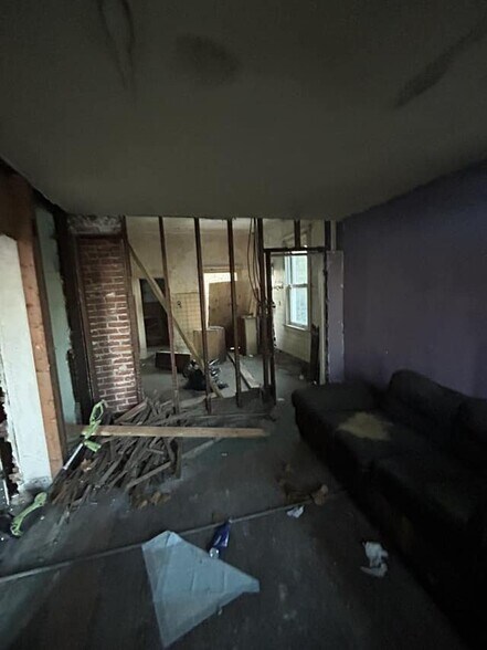 Building Photo - 5403 Helen Ave