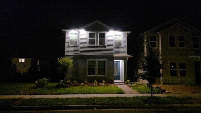 Building Photo - 14768 Field Daisy Dr