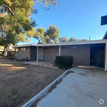 Building Photo - Country Club Terrace 2 Bedroom Condo