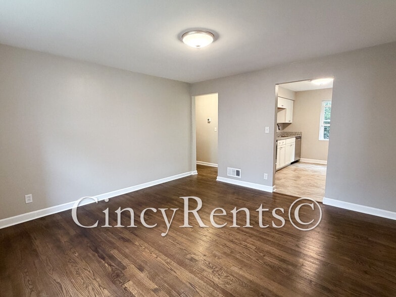 Building Photo - 4105 Paxton Woods Dr