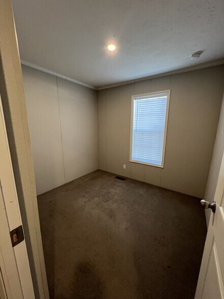 Building Photo - 58 Joymar Dr