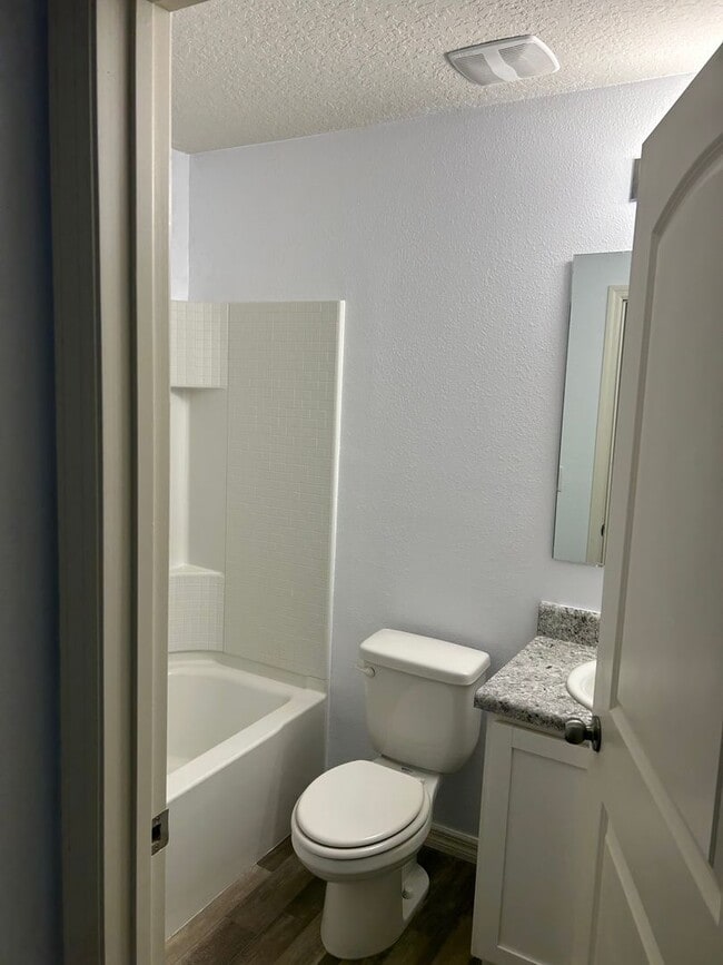 Building Photo - Four Bedroom / Three Bath Home