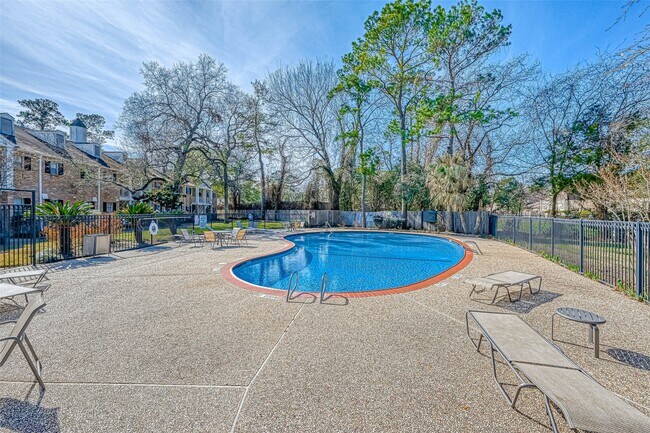 Building Photo - 925 Wax Myrtle Ln