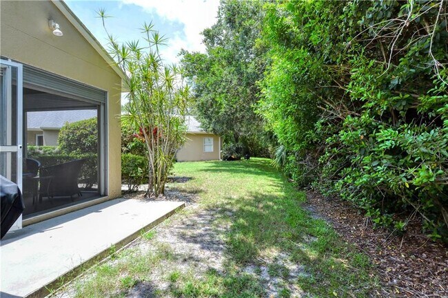 Building Photo - 220 Chartley Ct N
