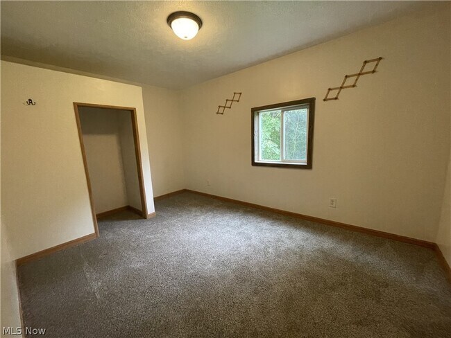 Building Photo - 8891 Corwin Rd