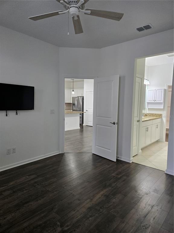 Building Photo - 562 Landshark Blvd