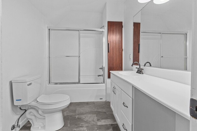 Building Photo - For Rent | Fully Furnished 5,000 Sq. Ft. Luxury Home with Pool