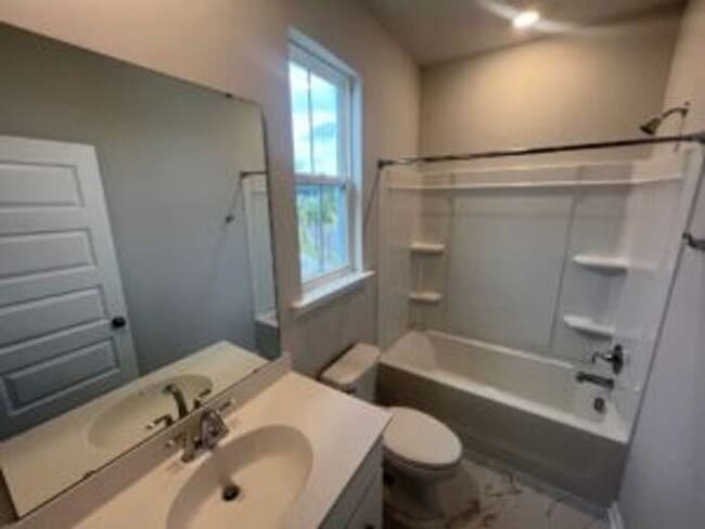 Building Photo - Beautiful Summers Corner 5Bed/4.5Bath