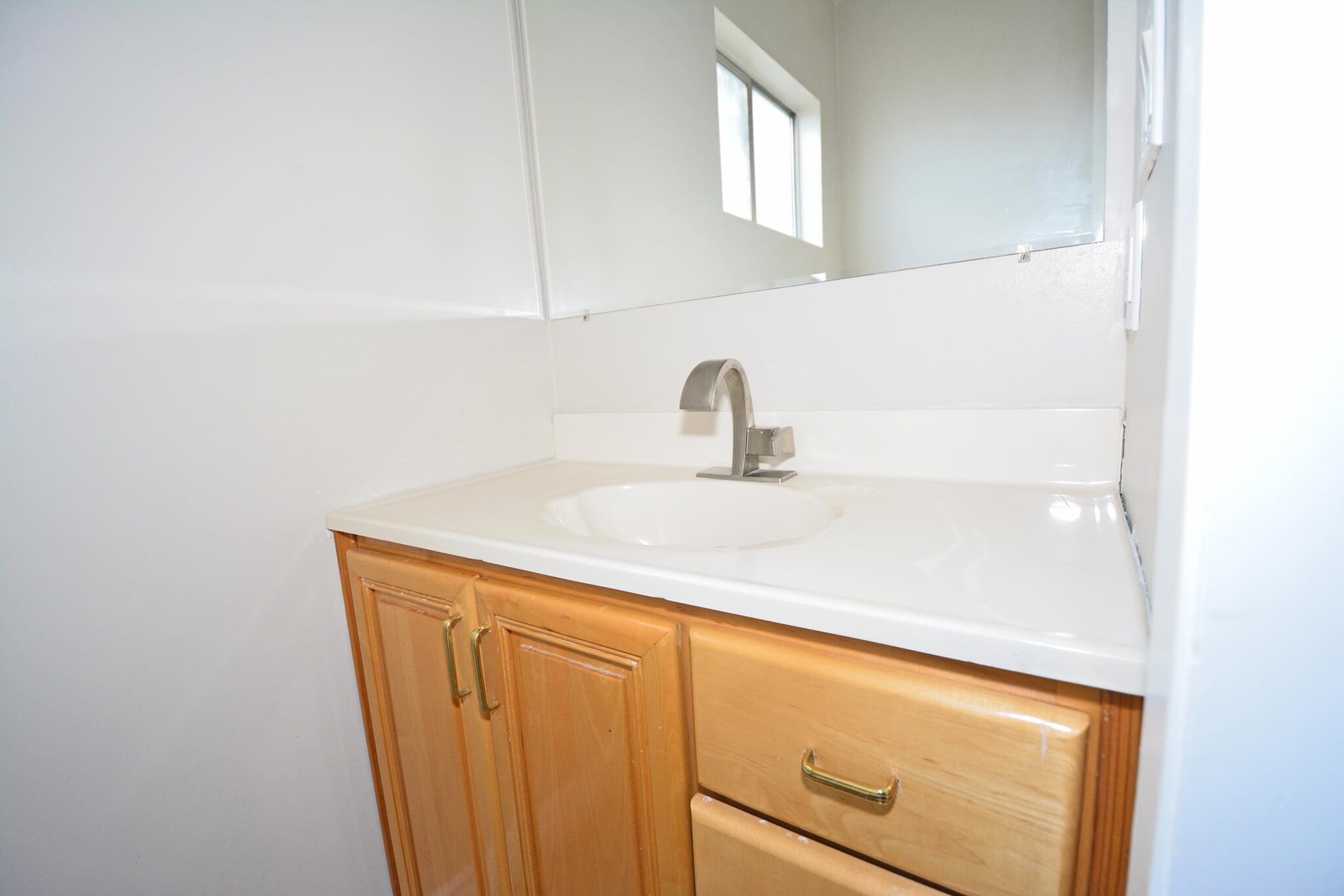 Building Photo - 9616 Gerald Ave